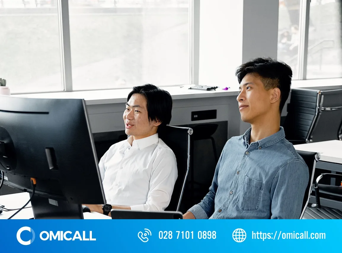 Đội kỹ thuật kiểm tra khả năng tích hợp phần mềm trước khi ký hợp đồng